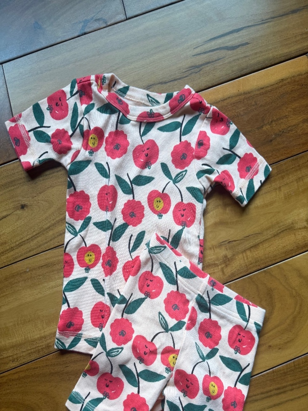 NWOT Tea Collection Pajamas. Size 3T (Includes top + bottom)